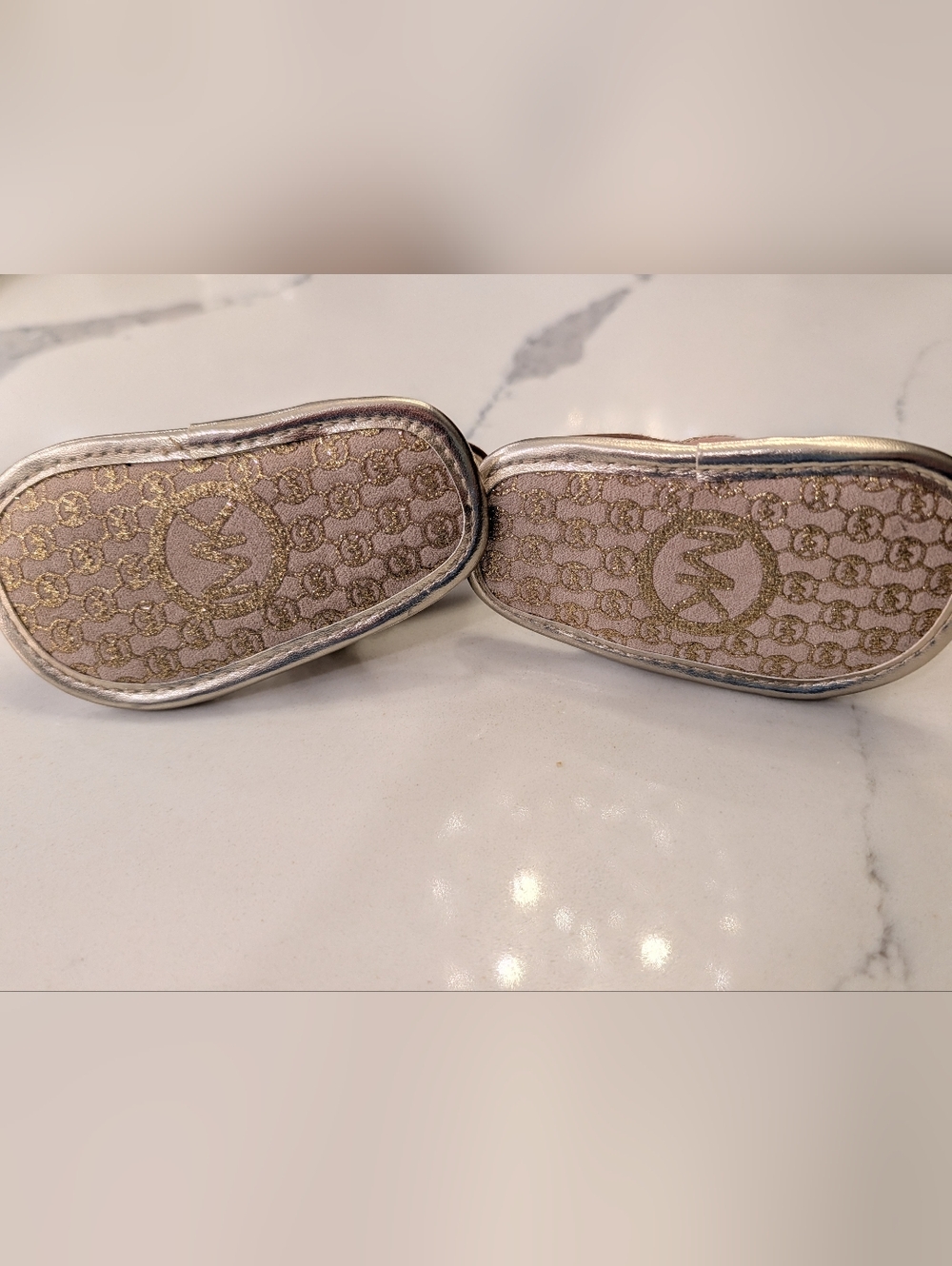 Michael Kors Metallic Gold & White Sandals with Brown Strap Baby Size 2 - Picture 9 of 11